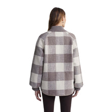 Load image into Gallery viewer, Varley Reno Reversible Womens Jacket
- 2