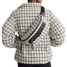 Load image into Gallery viewer, Varley Eugene Check Short Sleeve Wnns Puff Jacket
- 2