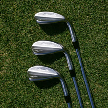 Load image into Gallery viewer, Mizuno Pro T-1 White Satin Mens Wedge
- 3