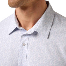 Load image into Gallery viewer, TravisMathew Techwoven Sunlight Mens Shirt
- 8