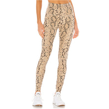 Load image into Gallery viewer, Varley Century Womens Leggings
- 5