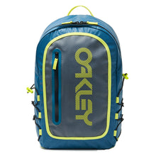 Load image into Gallery viewer, Oakley 90's Backpack
 - 3