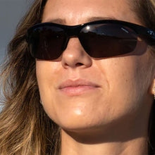 Load image into Gallery viewer, Tifosi Veloce Sport Golf Sunglasses
- 4
