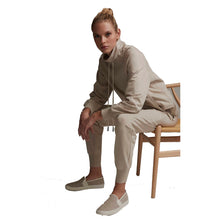 Load image into Gallery viewer, Varley Atlas Sand Womens Sweatshirt
- 1