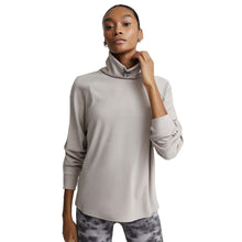Load image into Gallery viewer, Varley Adkisson Womens Pullover
- 5