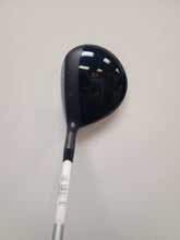 Load image into Gallery viewer, Callaway Paradym 7 Wood Reg RH Mens FW DEMO
- 2