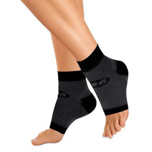 Load image into Gallery viewer, OS1st FS6Performance Plantar Fasciitis Foot Sleeve
 - 2