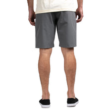 Load image into Gallery viewer, Travis Mathew Beck 10in Mens Golf Shorts
 - 12