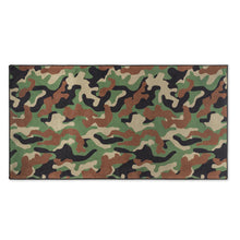 Load image into Gallery viewer, Titleist Microfiber Camo Golf Towel
 - 1