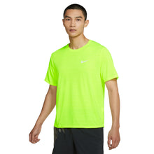 Load image into Gallery viewer, Nike Dri-FIT Miler Mens Short Sleeve Running Shirt
 - 7