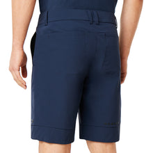 Load image into Gallery viewer, Oakley Targetline Quickdry Perf Mens Golf Shorts
 - 6