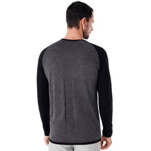 Load image into Gallery viewer, Oakley Crew Engineered Knit Mens Shirt
 - 2