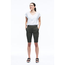 Load image into Gallery viewer, Indyeva Viajar II 12in Womens Bermuda Shorts
 - 1