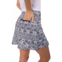 Load image into Gallery viewer, Golftini Electric Slide 16.5in Womens Golf Skort
 - 2