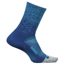 Load image into Gallery viewer, Feetures Elite Light Cushion Mini Crew Socks - BLU STATIC 374/XL
 - 5