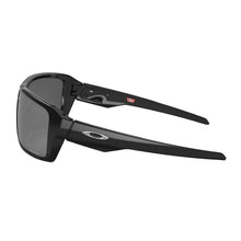 Load image into Gallery viewer, Oakley Double Edge Black Polarized Sunglasses
 - 2