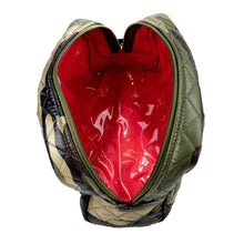 Load image into Gallery viewer, Oliver Thomas KST Medium Cosmetic Bag
 - 16