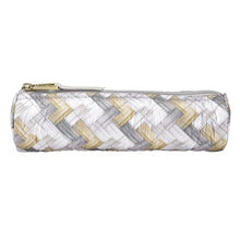 Load image into Gallery viewer, Oliver Thomas Thomas Small Cosmetic Bag
 - 3
