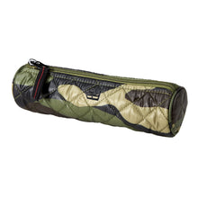 Load image into Gallery viewer, Oliver Thomas Thomas Small Cosmetic Bag
 - 14