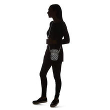 Load image into Gallery viewer, Oliver Thomas Cell Phone Crossbody
 - 45